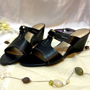 Black Leather Rockport Open Toe Wedge Sandals